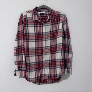 Old Navy plaid button up shirt